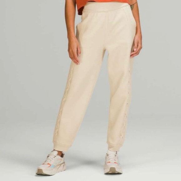 Lululemon sz 0 Braided Detail High-Rise Jogger White Opal Pants Lace-Up Detail - Picture 10 of 12